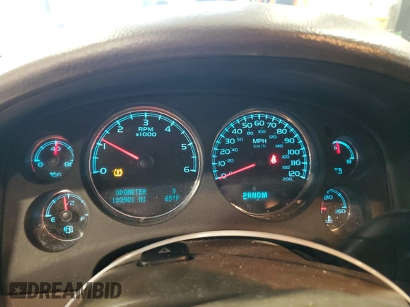 2014 Chevrolet Suburban LT with VIN 1GNSCJE01ER203892, listed as a Copart auction lot 45012795 with 183,901 mi miles and Salvage Title. Bid and sale history available at carsss.com. Image 9.