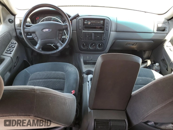 2002 Ford Explorer XLT с VIN 1FMZU73W12UC77431, выставлен на аукционе Copart как лот 66123385 с пробегом 195 299 миль миль и Списание • Salvage title. История ставок и продаж доступна на DreamBid. Изображение 8.