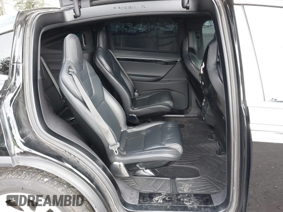2016 Tesla Model X 70D with VIN 5YJXCBE20GF013046, listed as a IAAI auction lot 41944005 with 94,509 mi miles. Bid and sale history available at carsss.com. Image 8.