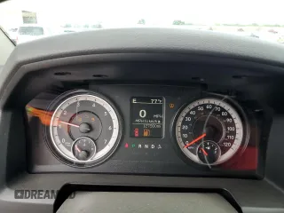 2017 Ram 1500 Express z VIN 3C6RR7KT0HG735475, wystawiony jako Copart lot #54134115 z przebiegiem 127 930 mil mil oraz Szkoda całkowita • Salvage title. Historia ofert i sprzedaży dostępna na DreamBid. Obrazek 9.
