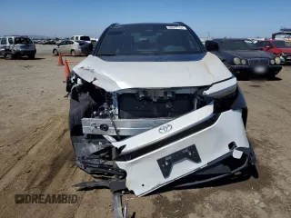 2023 Toyota bZ4X XLE z VIN JTMABACAXPA023864, wystawiony jako Copart lot #60647154 z przebiegiem 6 588 mil mil oraz Szkoda całkowita • Salvage title. Historia ofert i sprzedaży dostępna na DreamBid. Obrazek 5.
