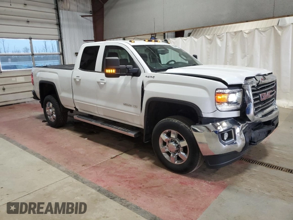 2018 GMC Sierra 2500HD SLE z VIN 1GT22SEG0JZ239825, wystawiony jako Copart lot #50648115 z przebiegiem 77 851 mil mil oraz Szkoda całkowita • Salvage title. Historia ofert i sprzedaży dostępna na DreamBid. Obrazek 4.
