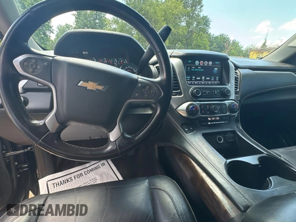2017 Chevrolet Suburban LT z VIN 1GNSKHKC4HR207031, wystawiony jako Copart lot #62150635 z przebiegiem 209 342 mil mil oraz Czysty tytuł • Clean title. Historia ofert i sprzedaży dostępna na DreamBid. Obrazek 9.