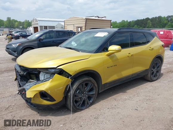 2022 Chevrolet Blazer RS z VIN 3GNKBERS9NS130659, wystawiony jako IAAI lot #39295225 z przebiegiem 48 605 mil mil oraz . Historia ofert i sprzedaży dostępna na DreamBid. Obrazek 2.