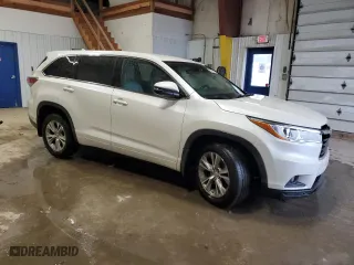2015 Toyota Highlander LE with VIN 5TDBKRFH8FS198921, listed as a Copart auction lot 50288535 with 95,639 mi miles and Salvage Title. Bid and sale history available at carsss.com. Image 4.