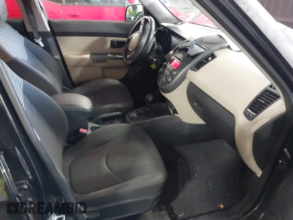 2010 Kia Soul + with VIN KNDJT2A21A7095510, listed as a IAAI auction lot 41879972 with 212,538 mi miles. Bid and sale history available at carsss.com. Image 5.