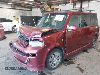 2006 Scion xB z VIN JTLKT324964077277, wystawiony jako IAAI lot #42104462 z przebiegiem 275 526 mil mil oraz . Historia ofert i sprzedaży dostępna na DreamBid. Obrazek 2.