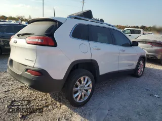 2016 Jeep Cherokee Limited with VIN 1C4PJLDS0GW233845, listed as a Copart auction lot 74695674 with 155,453 mi miles and Salvage Title. Bid and sale history available at carsss.com. Image 3.