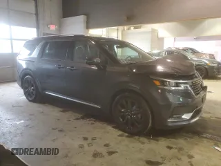 2024 Kia Carnival SX with VIN KNDNE5H35R6358594, listed as a Copart auction lot 49325014 with 10,829 mi miles and Salvage Title. Bid and sale history available at carsss.com. Image 4.