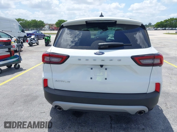 2025 Ford Escape Active z VIN 1FMCU0GN4SUA57229, wystawiony jako IAAI lot #42122877 z przebiegiem 6 119 mil mil oraz . Historia ofert i sprzedaży dostępna na DreamBid. Obrazek 16.