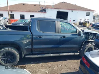 2020 Chevrolet Silverado 1500 LT Trail Boss with VIN 1GCPYFED3LZ352799, listed as a IAAI auction lot 41745030 with 31,194 mi miles. Bid and sale history available at carsss.com. Image 13.
