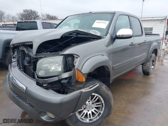 2005 Toyota Tundra SR5 with VIN 5TBET341X5S476366, listed as a IAAI auction lot 41607532 with 293,760 mi miles. Bid and sale history available at carsss.com. Image 2.