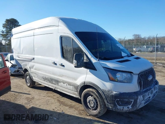 2021 Ford Transit Cargo with VIN 1FTBW3X82MKA14027, listed as a IAAI auction lot 41423524 with 121,221 mi miles. Bid and sale history available at carsss.com. Image 1.