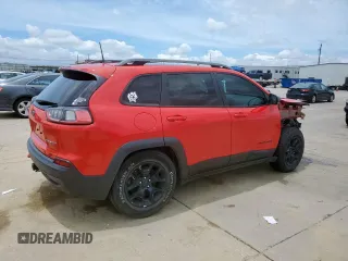 2019 Jeep Cherokee Trailhawk z VIN 1C4PJMBX8KD315136, wystawiony jako Copart lot #60614805 z przebiegiem 102 936 mil mil oraz Czysty tytuł • Clean title. Historia ofert i sprzedaży dostępna na DreamBid. Obrazek 3.