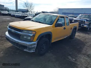 2005 Chevrolet Colorado LS Z71 with VIN 1GCDT196458255572, listed as a IAAI auction lot 41465817 with 277,053 mi miles. Bid and sale history available at carsss.com. Image 2.