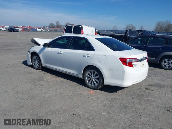 2012 Toyota Camry SE with VIN 4T1BK1FK1CU509931, listed as a IAAI auction lot 41474984 with 86,707 mi miles. Bid and sale history available at carsss.com. Image 3.