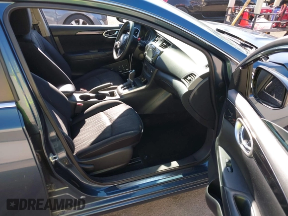 2017 Nissan Sentra SR z VIN 3N1AB7AP7HY297985, wystawiony jako IAAI lot #42197736 z przebiegiem 108 478 mil mil oraz . Historia ofert i sprzedaży dostępna na DreamBid. Obrazek 5.