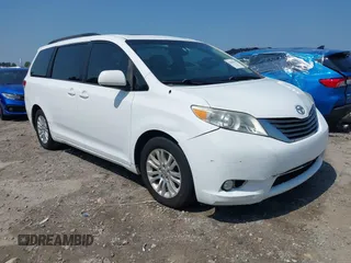 2013 Toyota Sienna XLE AAS with VIN 5TDYK3DC1DS306677, listed as a IAAI auction lot 42604338 with 260,458 mi miles and . Bid and sale history available at DreamBid. Image 1.