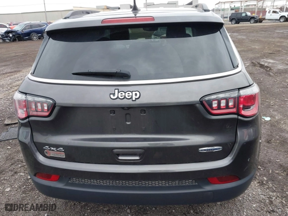 2020 Jeep Compass Latitude with VIN 3C4NJDBB3LT239719, listed as a IAAI auction lot 41929367 with 32,265 mi miles. Bid and sale history available at carsss.com. Image 16.