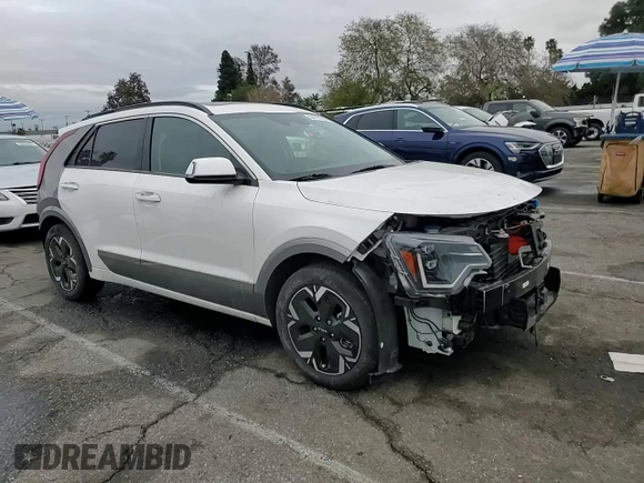 2023 Kia Niro Wave with VIN KNDCT3L14P5042288, listed as a Copart auction lot 44417745 with 14,382 mi miles and Salvage Title. Bid and sale history available at DreamBid. Image 12.