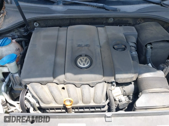 2013 Volkswagen Passat SE with VIN 1VWBP7A34DC114543, listed as a IAAI auction lot 42464549 with 111,146 mi miles and . Bid and sale history available at DreamBid. Image 10.