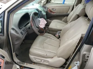 2003 Lexus RX 300 z VIN JTJHF10U030310130, wystawiony jako Copart lot #51695265 z przebiegiem 126 339 mil mil oraz Szkoda całkowita • Salvage title. Historia ofert i sprzedaży dostępna na DreamBid. Obrazek 7.