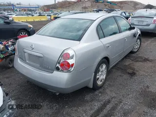 2006 Nissan Altima 2.5 with VIN 1N4AL11D06N418529, listed as a IAAI auction lot 41954509 with 86,190 mi miles. Bid and sale history available at carsss.com. Image 4.