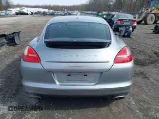 2012 Porsche Panamera с VIN WP0AA2A74CL016133, выставлен на аукционе IAAI как лот 41753535 с пробегом 84 569 миль миль и . История ставок и продаж доступна на DreamBid. Изображение 16.