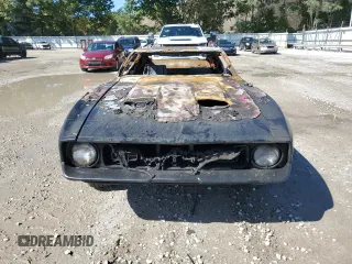 1971 Ford Mustang z VIN 1F05M102671, wystawiony jako Copart lot #73113844 z przebiegiem Nie podano mil oraz Nie do naprawy • Non repairable. Historia ofert i sprzedaży dostępna na DreamBid. Obrazek 5.