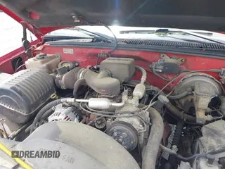 1998 Chevrolet Silverado 1500 with VIN 1GCEK19R2WR141583, listed as a IAAI auction lot 42078415 with 336,542 mi miles and . Bid and sale history available at DreamBid. Image 10.