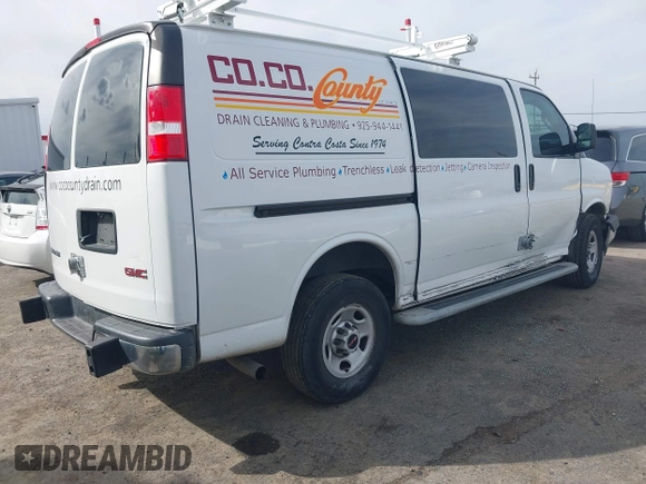 2019 GMC Savana Cargo with VIN 1GTW7AFG4K1269843, listed as a IAAI auction lot 41848438 with 70,419 mi miles. Bid and sale history available at carsss.com. Image 4.