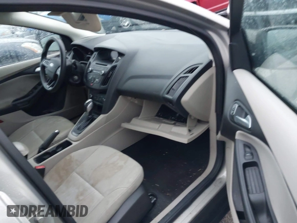 2015 Ford Focus SE with VIN 1FADP3F21FL376579, listed as a IAAI auction lot 41972088 with 129,593 mi miles. Bid and sale history available at carsss.com. Image 5.