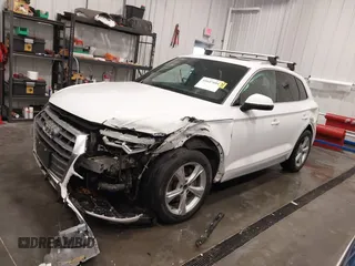 2020 Audi Q5 Premium Plus with VIN WA1BNAFYXL2055300, listed as a IAAI auction lot 41647004 with 66,473 mi miles. Bid and sale history available at carsss.com. Image 6.