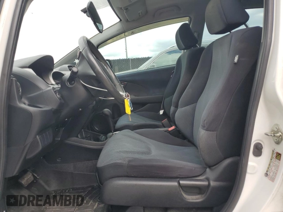 2009 Honda Fit Sport с VIN JHMGE88499S045198, выставлен на аукционе Copart как лот 59774705 с пробегом 166 930 миль миль и На запчасти • Non repairable. История ставок и продаж доступна на DreamBid. Изображение 7.