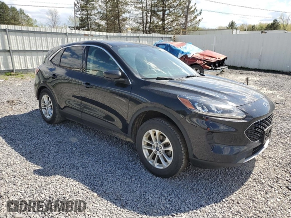 2020 Ford Escape SE z VIN 1FMCU9G6XLUC62391, wystawiony jako Copart lot #55538105 z przebiegiem 76 591 mil mil oraz Szkoda całkowita • Salvage title. Historia ofert i sprzedaży dostępna na DreamBid. Obrazek 4.