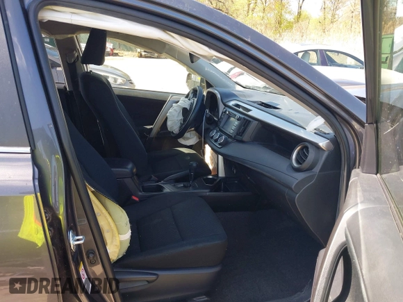 2017 Toyota RAV4 LE с VIN JTMBFREV9HJ133622, выставлен на аукционе IAAI как лот 41986286 с пробегом 37 067 миль миль и . История ставок и продаж доступна на DreamBid. Изображение 5.