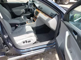2006 Volkswagen Passat z VIN WVWFU73CX6P164725, wystawiony jako IAAI lot #42255126 z przebiegiem 108 419 mil mil oraz . Historia ofert i sprzedaży dostępna na DreamBid. Obrazek 5.
