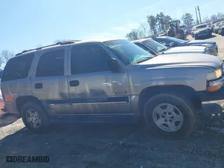2001 Chevrolet Tahoe LT with VIN 1GNEC13T71R210754, listed as a IAAI auction lot 41629515 with 161,882 mi miles. Bid and sale history available at carsss.com. Image 13.