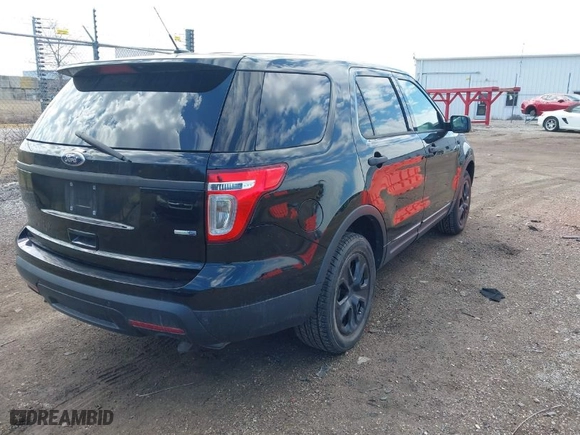2015 Ford Utility Police Interceptor with VIN 1FM5K8AR8FGA78470, listed as a IAAI auction lot 41922136 with 236,722 mi miles. Bid and sale history available at carsss.com. Image 4.