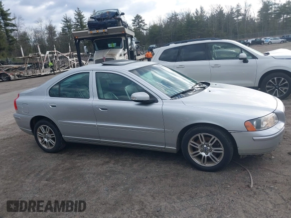 2007 Volvo S60 2.5L Turbo with VIN YV1RH592072609664, listed as a IAAI auction lot 41865512 with 200,528 mi miles. Bid and sale history available at carsss.com. Image 14.
