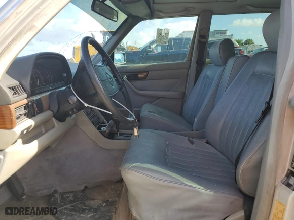 1987 Mercedes-Benz 300 Series 300SDL with VIN WDBCB25DXHA362260, listed as a Copart auction lot 67910114 with NaN miles and Salvage Title. Bid and sale history available at carsss.com. Image 7.