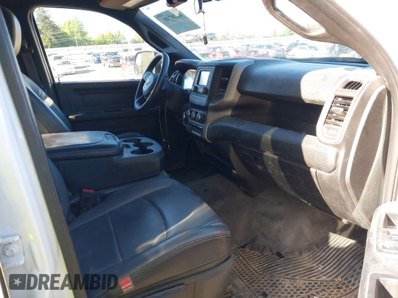 2021 Ram 2500 Tradesman с VIN 3C7WR4HJ2MG520130, выставлен на аукционе IAAI как лот 42287387 с пробегом 126 313 миль миль и . История ставок и продаж доступна на DreamBid. Изображение 5.