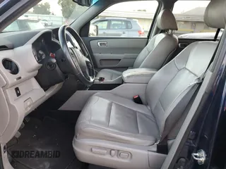 2014 Honda Pilot EX-L with VIN 5FNYF3H73EB003990, listed as a Copart auction lot 86632024 with 134,575 mi miles and Salvage Title. Bid and sale history available at DreamBid. Image 7.