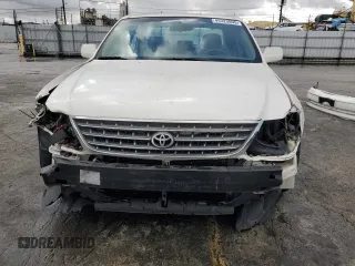 2003 Toyota Avalon XL with VIN 4T1BF28B33U268509, listed as a Copart auction lot 45323805 with 211,671 mi miles and Salvage Title. Bid and sale history available at carsss.com. Image 5.