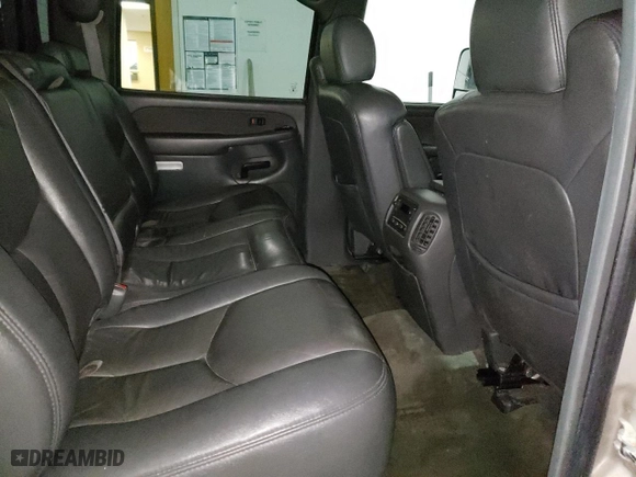 2003 Chevrolet Silverado 1500HD LS with VIN 1GCGK13U53F120908, listed as a Copart auction lot 47984645 with 225,217 mi miles and Clean Title. Bid and sale history available at carsss.com. Image 10.
