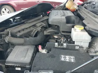 2020 Ram 1500 Lone Star z VIN 1C6RREFM3LN289359, wystawiony jako IAAI lot #43193394 z przebiegiem 116 790 mil mil oraz . Historia ofert i sprzedaży dostępna na DreamBid. Obrazek 19.