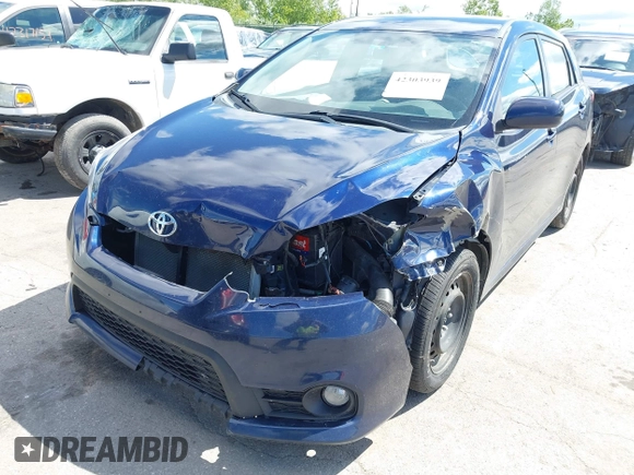 2011 Toyota Matrix z VIN 2T1KU4EE1BC664423, wystawiony jako IAAI lot #42303939 z przebiegiem 158 316 mil mil oraz . Historia ofert i sprzedaży dostępna na DreamBid. Obrazek 6.