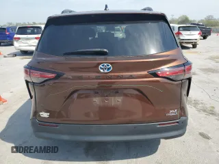 2021 Toyota Sienna XLE with VIN 5TDYRKEC1MS045992, listed as a Copart auction lot 52883385 with 47,847 mi miles and Clean Title. Bid and sale history available at DreamBid. Image 6.