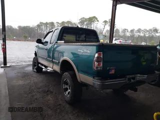 1997 Ford F-150 XL with VIN 1FTDX18W9VKC62901, listed as a IAAI auction lot 41495680 with 205,443 mi miles. Bid and sale history available at carsss.com. Image 3.