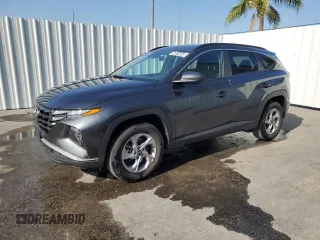 2024 Hyundai Tucson SEL z VIN 5NMJBCDE9RH329413, wystawiony jako Copart lot #58324545 z przebiegiem 52 373 mil mil oraz Nie do naprawy • Non repairable. Historia ofert i sprzedaży dostępna na DreamBid. Obrazek 1.